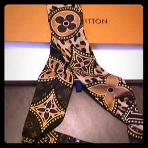 Louis Vuitton head piece